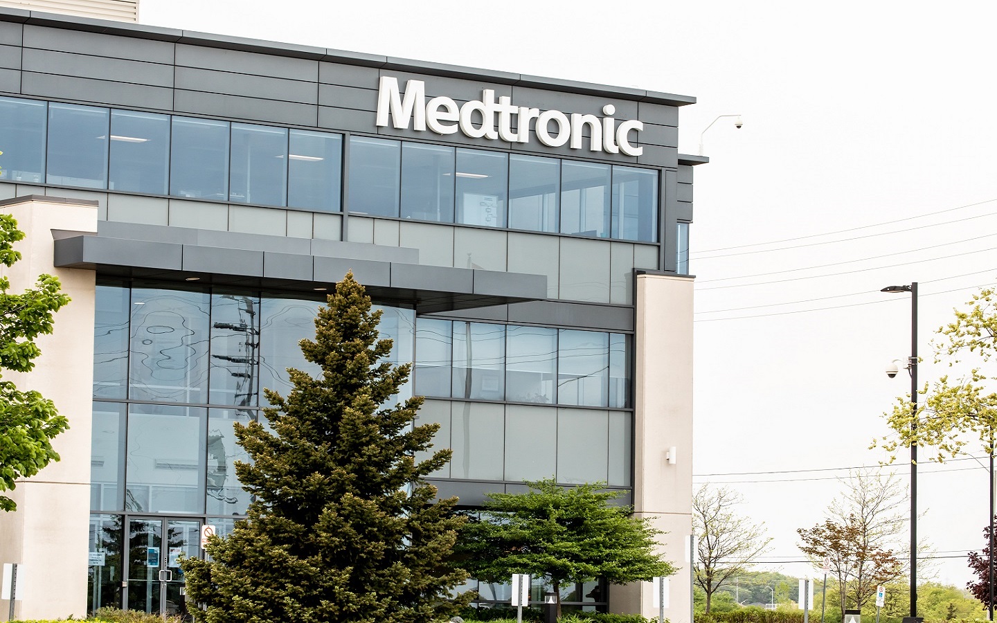 Medtronic launches spinal system for deformity procedures